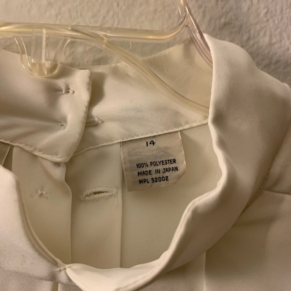 🌺Rare🌸Vintage Liz Claiborne blouse. Size 14. Off white. - Picture 2 of 5